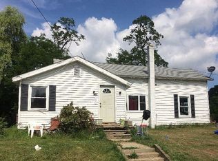 6343 Centralia Hartfield Rd, Mayville, NY 14757