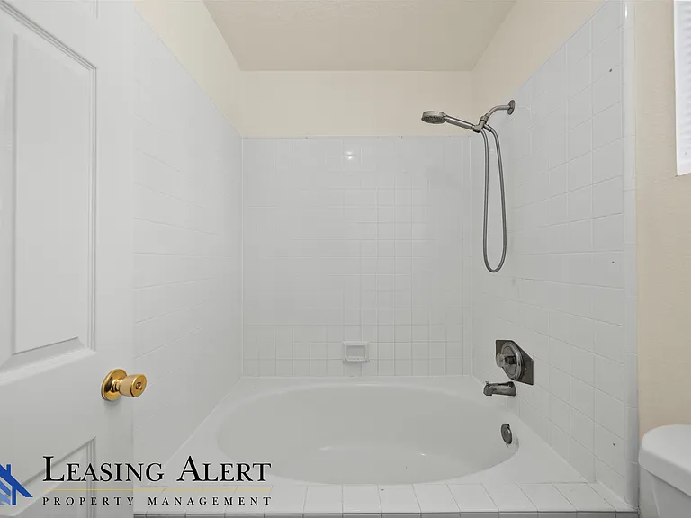 27653 Myrin Ct — Photo 14