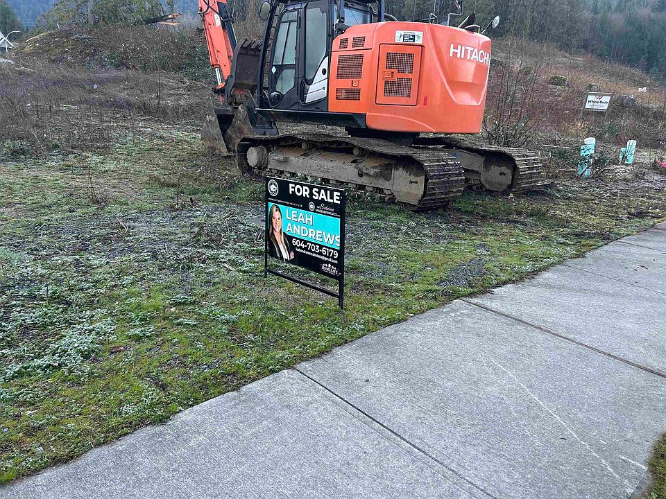 2nd image of 10010 Magnolia Pl