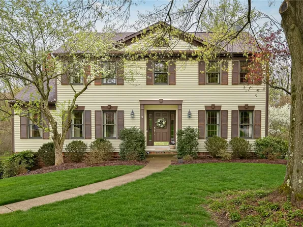 5124 Bronwyn Ct, Gibsonia, PA 15044