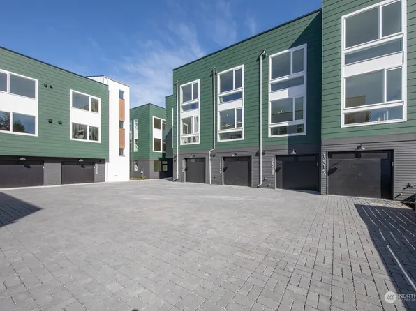 12320 14th Avenue NE #A, Seattle, WA 98125