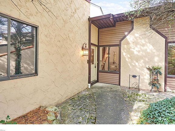 3rd image of 1679 Brookwood Dr