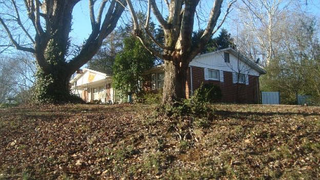 2nd image of 3101 Sycamore View Ct