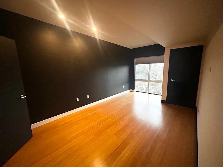 3970 N Interstate Ave #404 — Photo 11