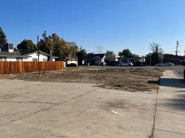 151 H St, Bakersfield, CA 93304