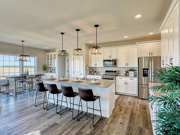 Classic Kitchen Breakfast Area
