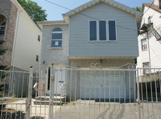 358-360 7th Ave W, Newark, NJ
