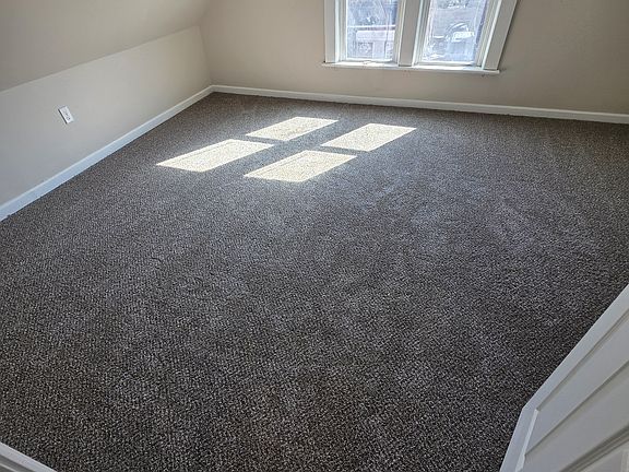 2nd image of 124 Hill Rd