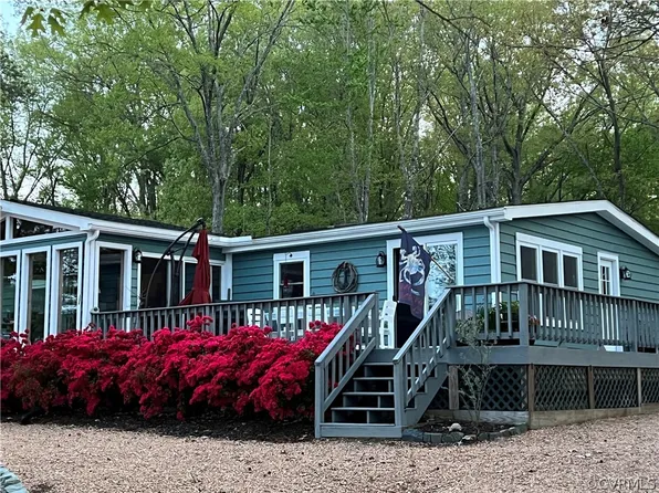 435 Morattico Creek Rd, Farnham, VA 22460