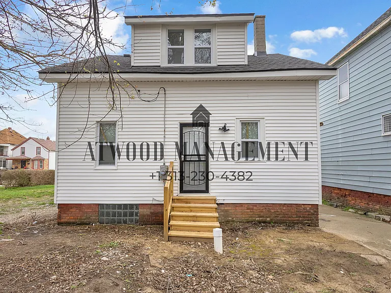 3475 Crane St — Photo 10