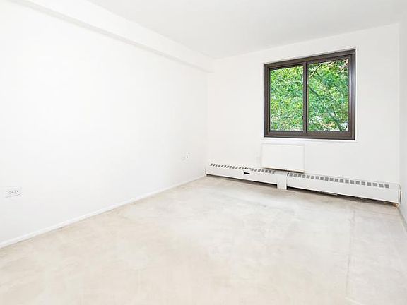 3rd image of 80 Beekman St APT 5E