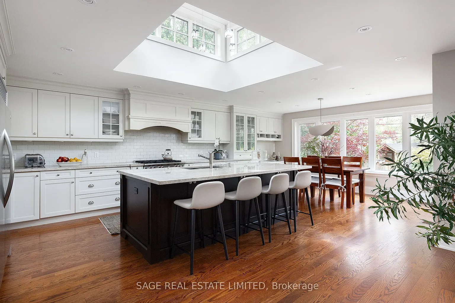9 Canfield Pl photo 1