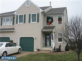 1st image of 33 Park Dr