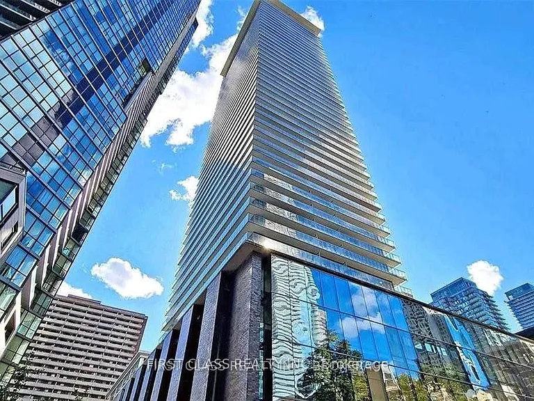 33 Charles St E #1409 — Photo 2