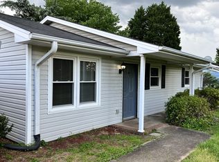 226 Wingo Rd, Wellford, SC 29385