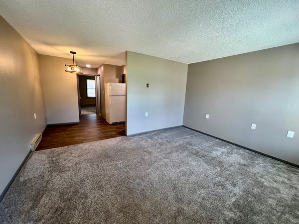 501 S Cedar St APT 9