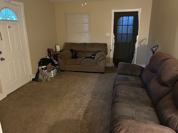 3rd image of 1229 Greenfield Dr