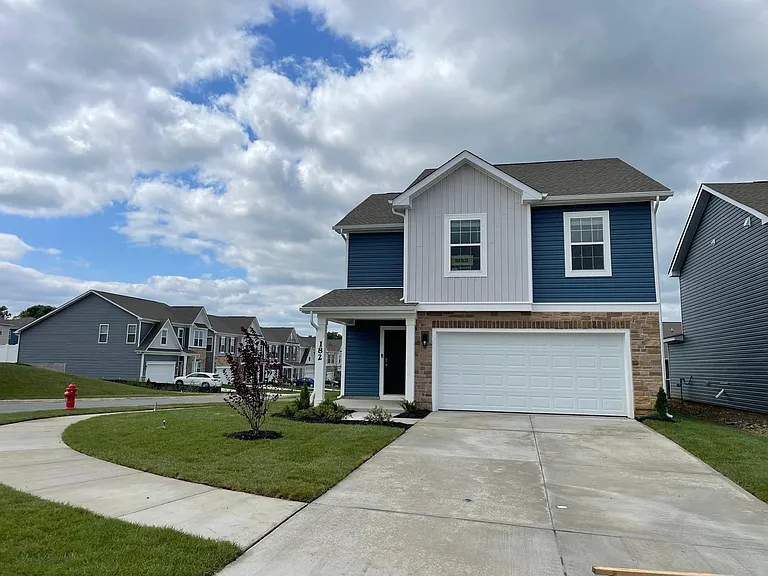 182 Hamstead Dr — Photo 1