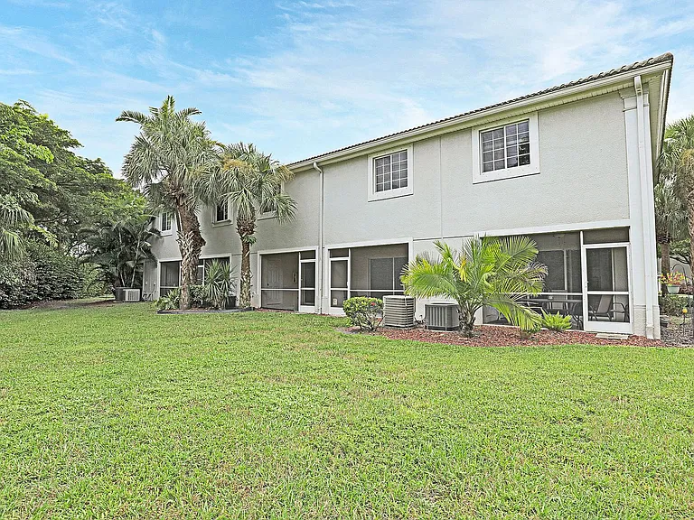 8205 Pacific Beach Dr — Photo 14