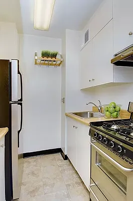 Rented by Compass | media 15