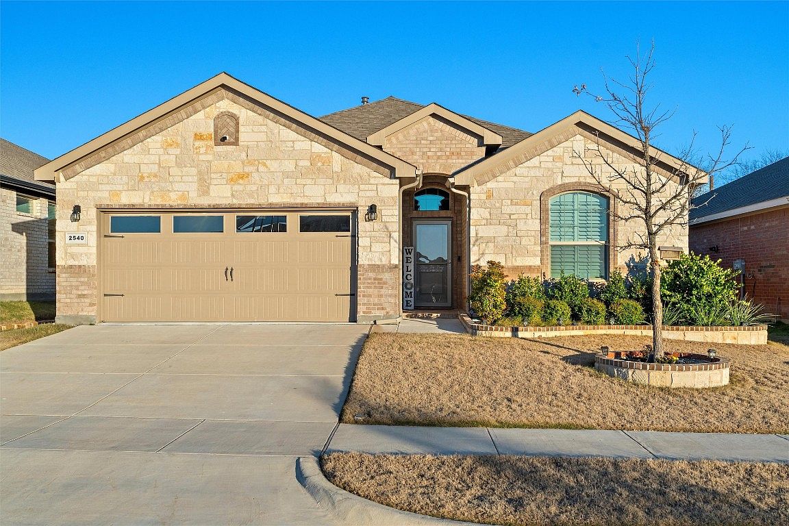 2540 Emerald Springs Dr, Red Oak, TX 75154 MLS 20507014 Zillow