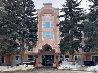 Heritage Mansion E, Edmonton, AB T6J 6R3