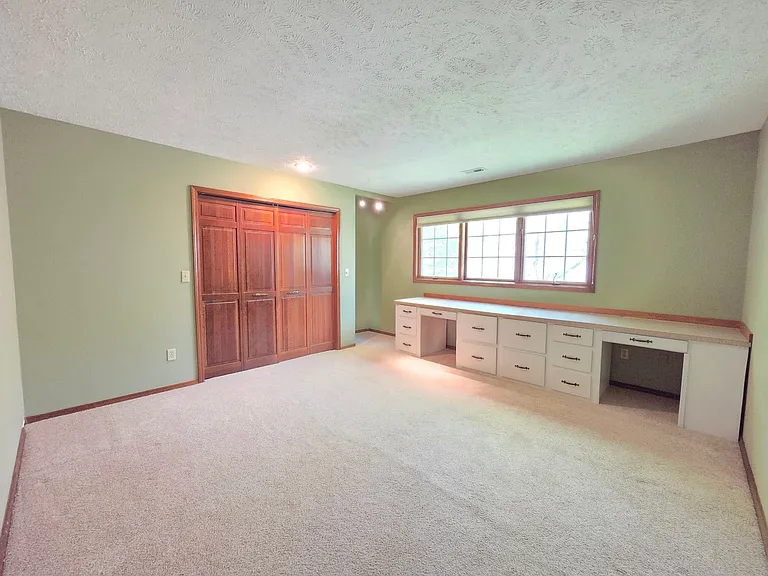 7706 E Woodview Dr — Photo 26
