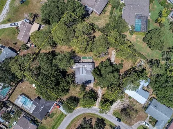 5640 Sawyer Cir, Sarasota, FL 34233