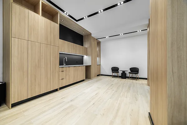 Rented by Key City Capital Inc | media 40