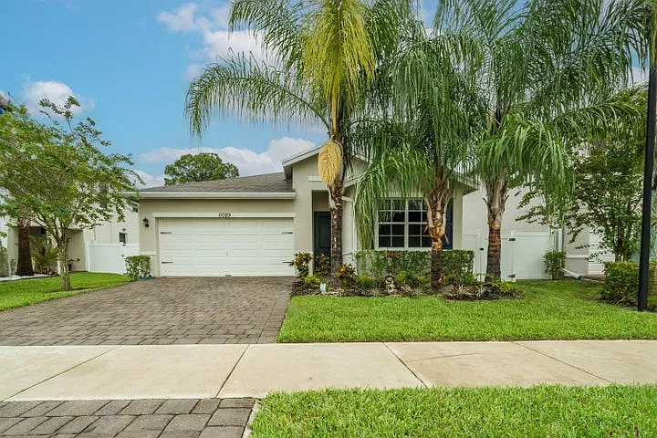 4 bed, 1710 sqft, $3,300 — Photo 3