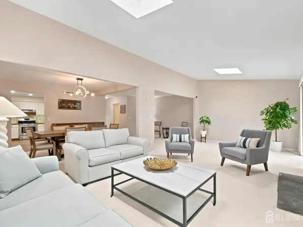 137 Redpine Loop, Old Bridge, NJ 08857
