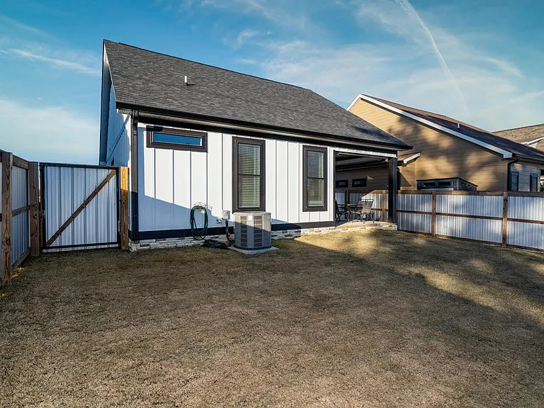 57 Idle Place Cir — Photo 9