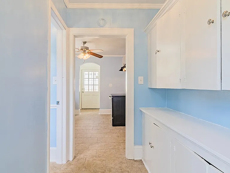 879 Nottingham Dr — Photo 6