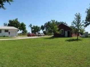 5414 N Rayl Rd, Buhler, KS 67522