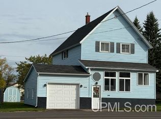 25940 Elm St, Calumet, MI 49913