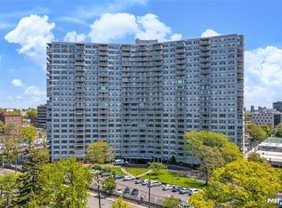 2100 Linwood Ave #21J, Fort Lee, NJ 07024
