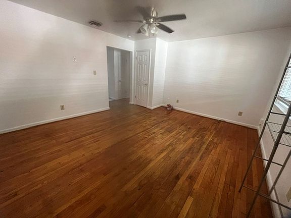 2nd image of 1311 Modoc Ave #B