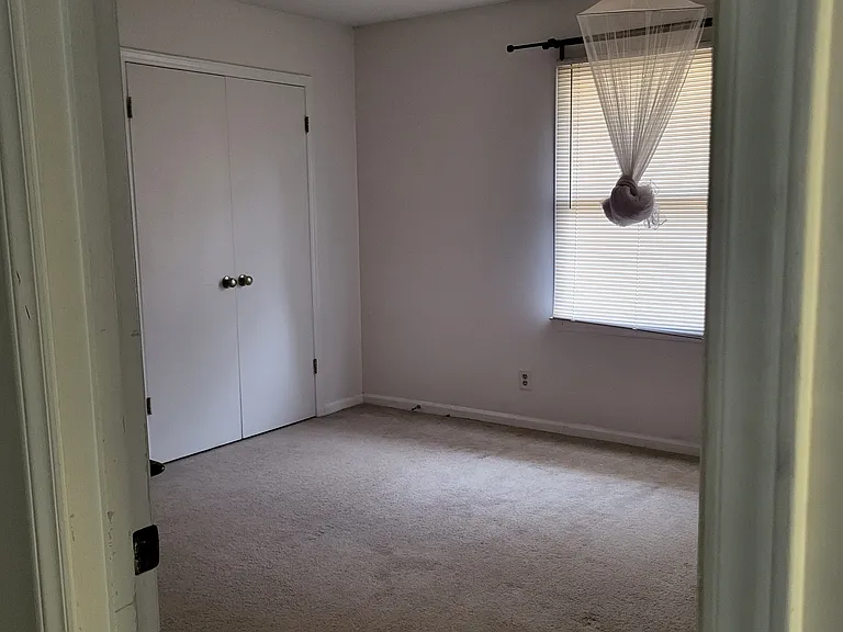 108 Pleasant Dr #B — Photo 7