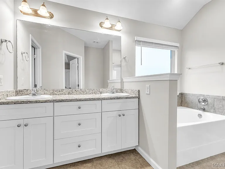 1823 Landing Pl — Photo 16