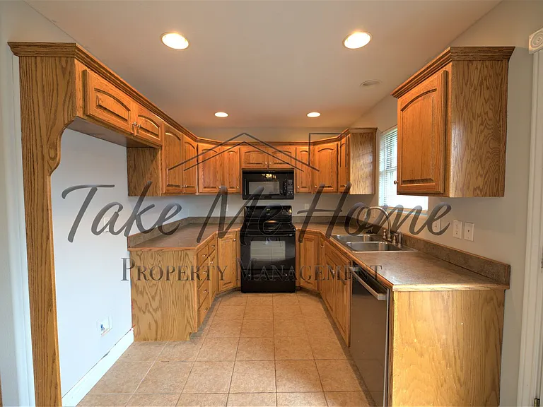 4902 E Farm Road 136 — Photo 7
