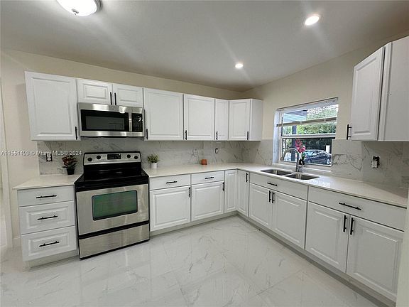 5th image of 1110 NW 122nd St