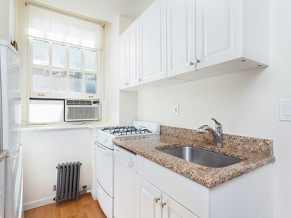 2nd image of 517 E 77th St APT 4A
