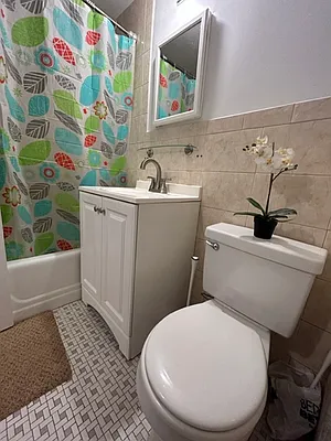 Sold by LORBER HOFFMAN RE GROUP | media 21