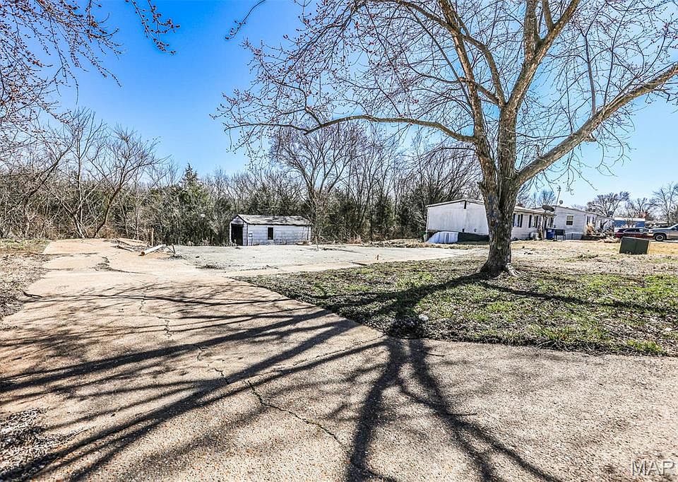 2nd image of 152 Arborview Dr