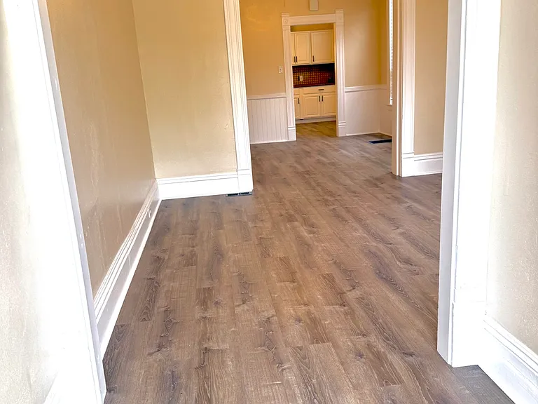 930 E Channel St — Photo 3