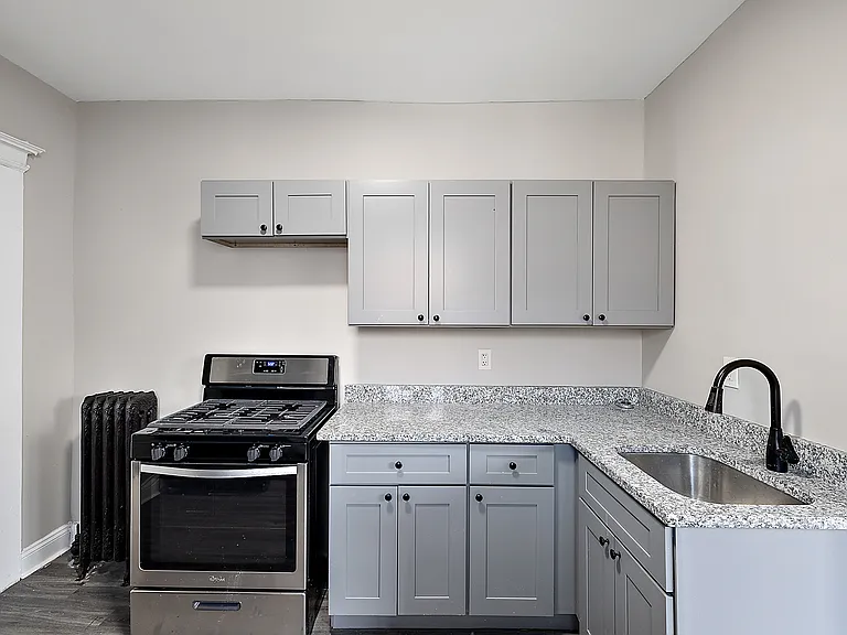 68 E Willis St #4 — Photo 9