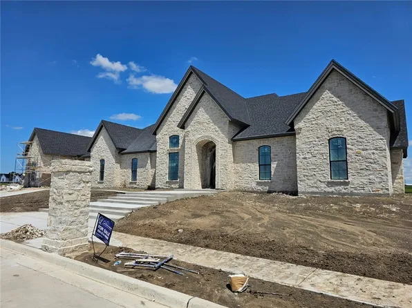 121 Sunflower St, Lorena, TX 76655