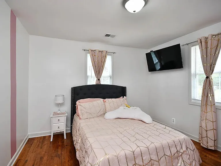 4 Blossom Dr — Photo 5