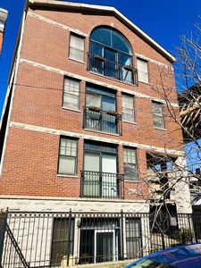 2314 W Moffat St APT 3, Chicago, IL, 60647