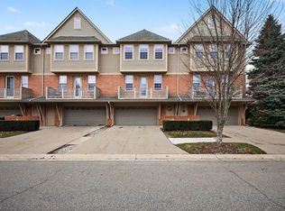 56659 Long Island Dr, Shelby Township, MI